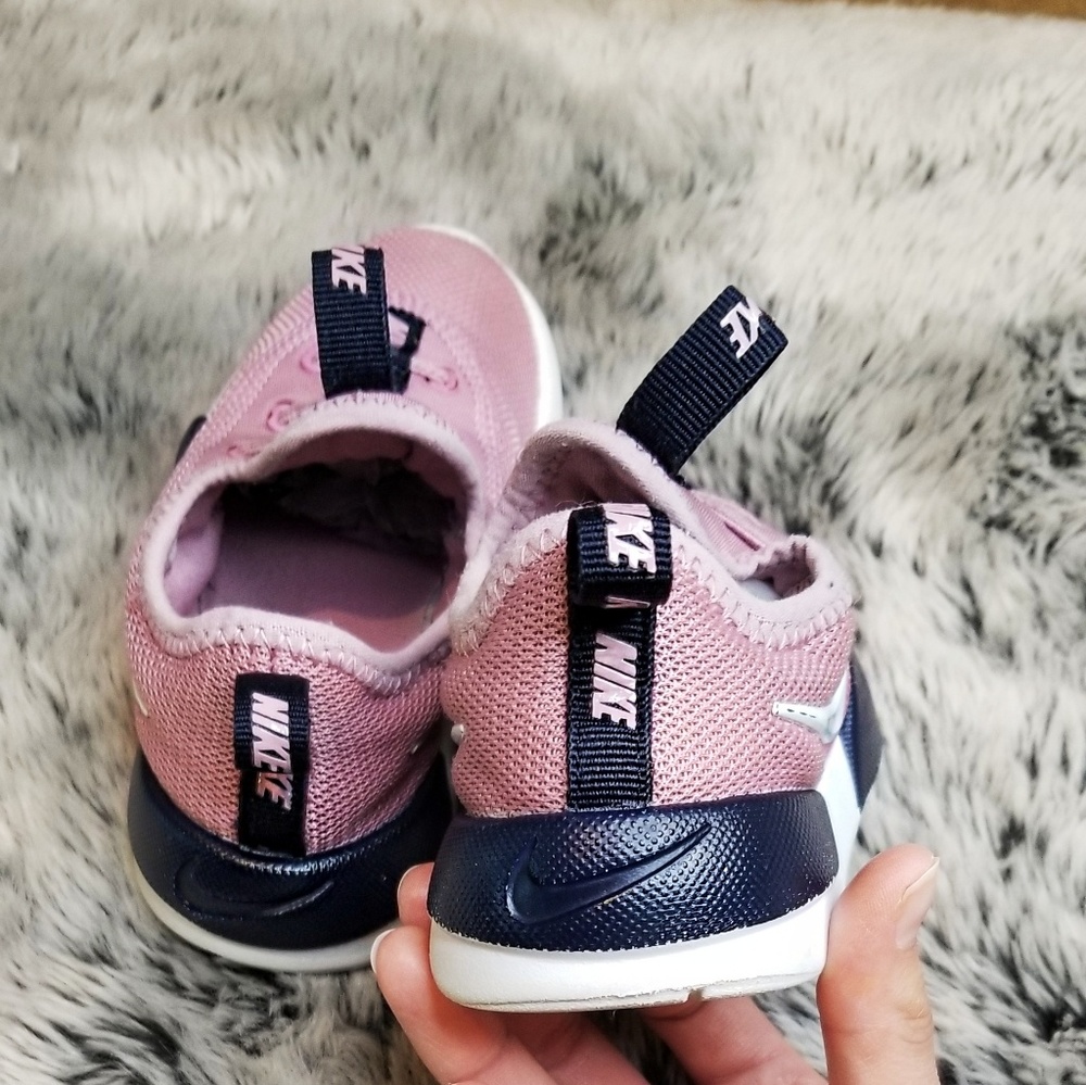 👟👟 SOLD - Picture 3 of 5
